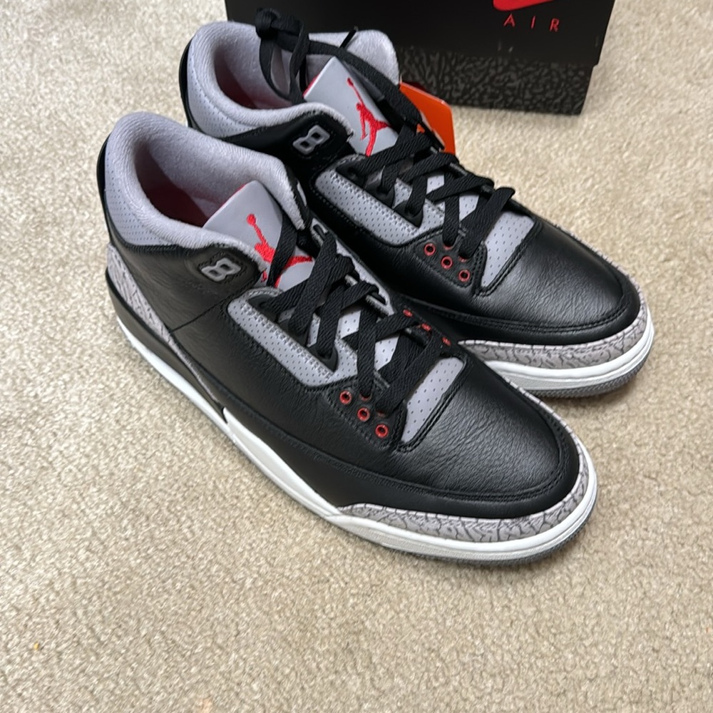 Jordan Retro 3 Reimagined Black Cement - Picture 4 of 8
